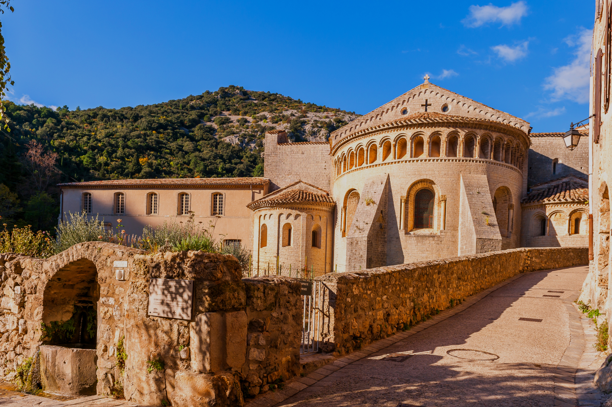 bannière Le Chemin de Saint-Guilhem