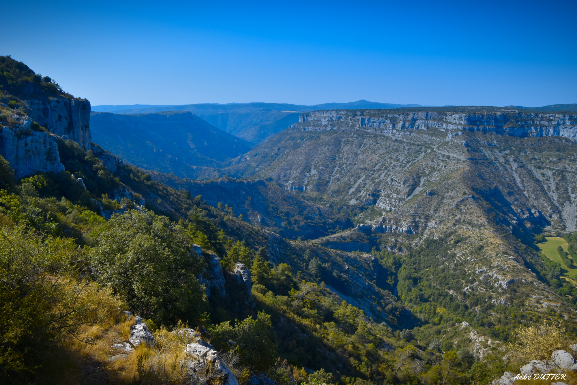 bannière Le GR7 : la traversée du Massif Central par les Parcs 